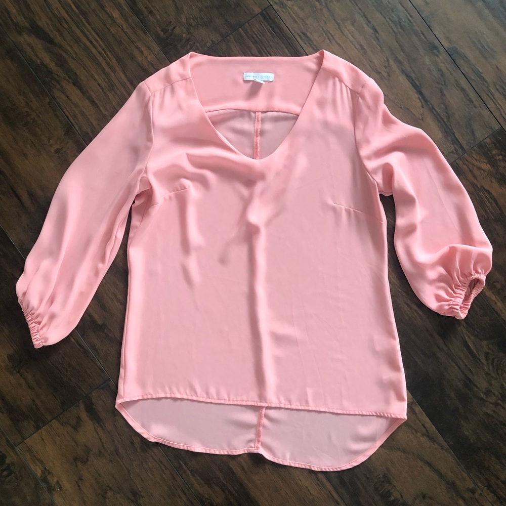 🚨 ALL TOPS $7 🚨